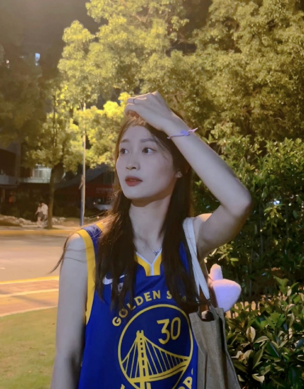 小趴菜的第三张照片--香港红颜知己交友网