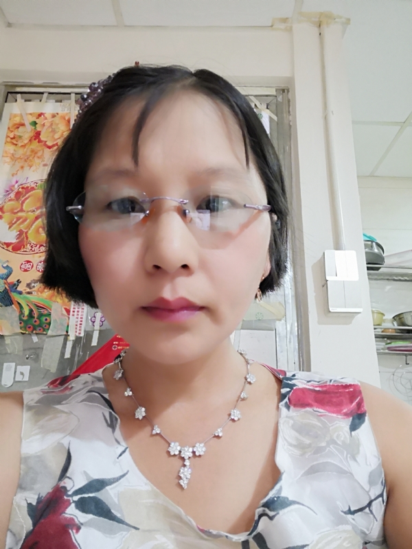 钟烨的第一张照片--香港红颜知己交友网