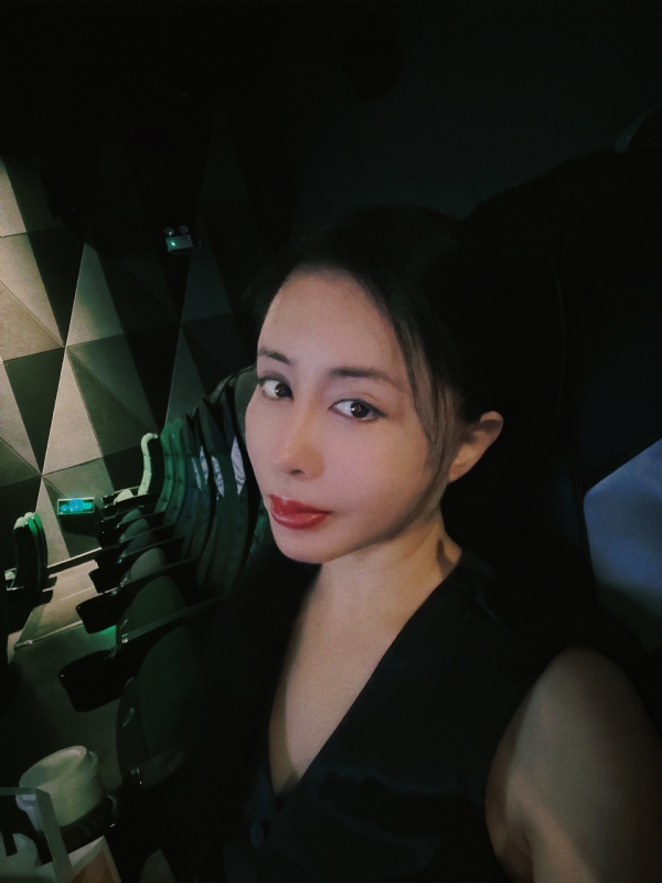 Moon的第一张照片--香港红颜知己交友网