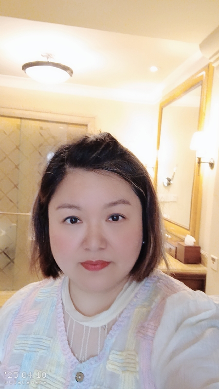 衎静玲瓏的第一张照片--香港红颜知己交友网